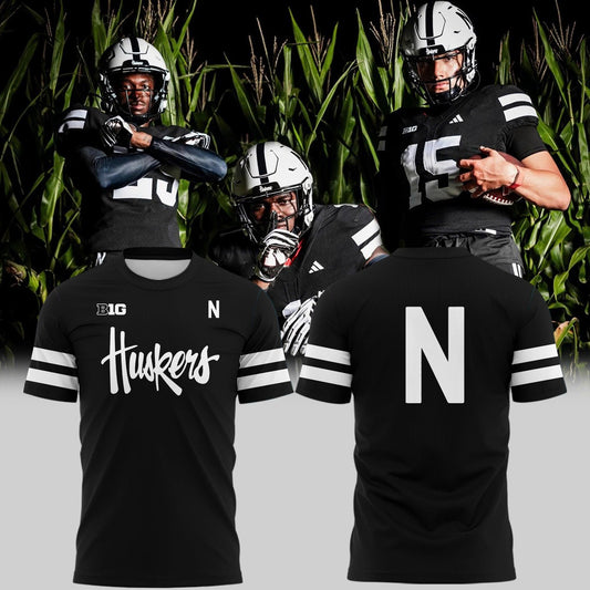 Special New Alternate Dark Mode Helmet Logo Tshirt In Black